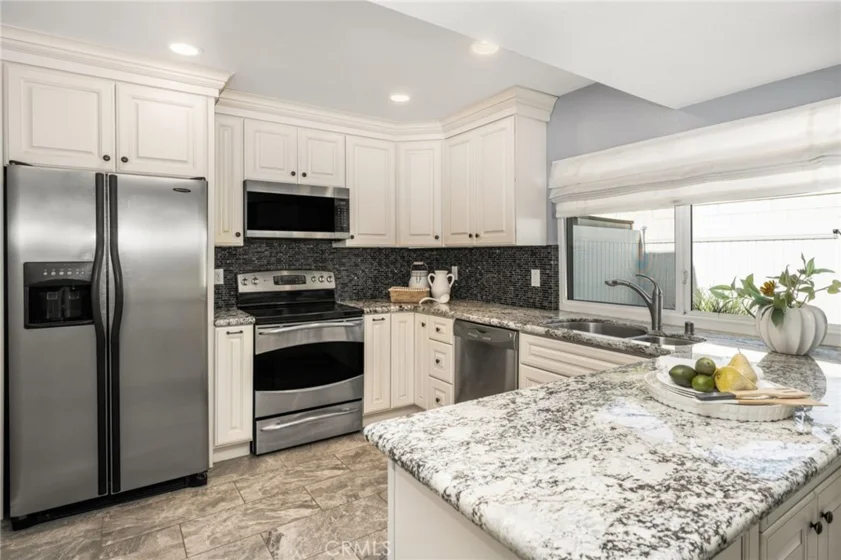 6931 Danvers Drive photo 18