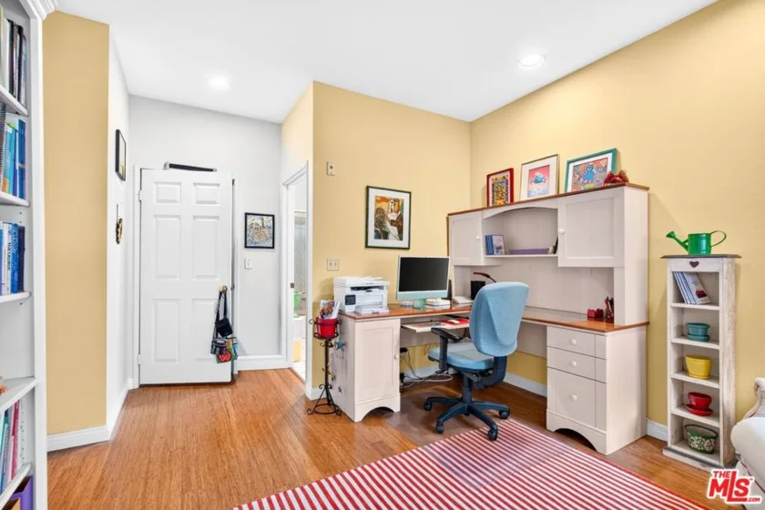 1741 Colby Avenue #203 photo 39