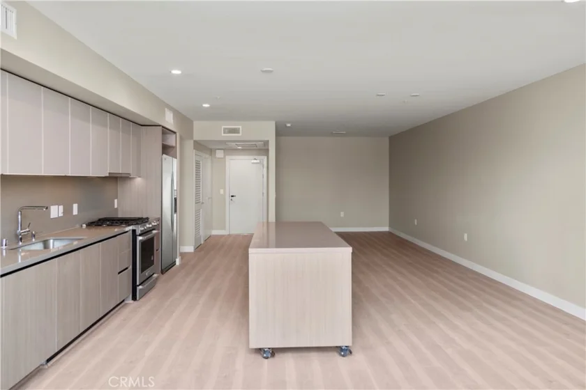 39 S Los Robles Avenue #3006 photo 15