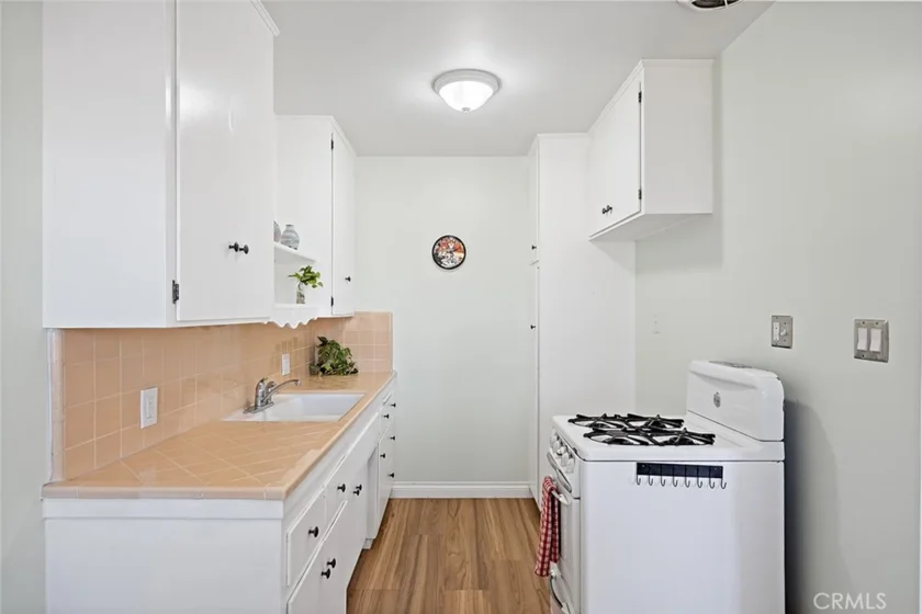 1015 E Ocean Boulevard #12 photo 5
