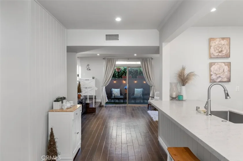 10396 Almayo Avenue #1 photo 31