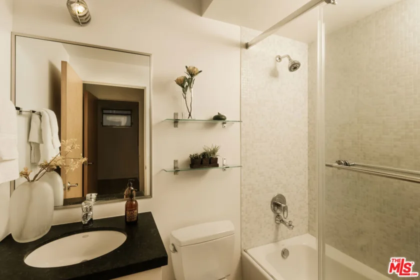 208 S Venice Boulevard #A photo 12