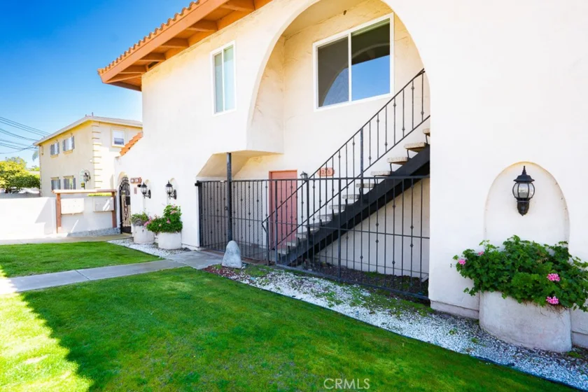 1254 Hillandale Avenue #8 photo 1
