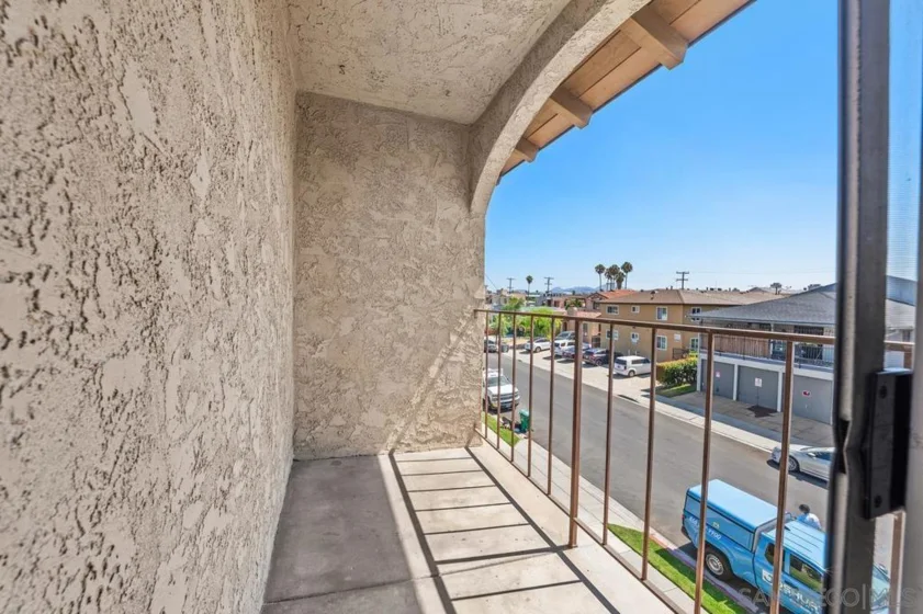 4240 Menlo Avenue #19 photo 10