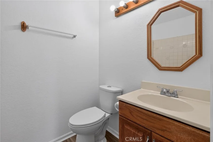 8801 Independence #19 photo 9