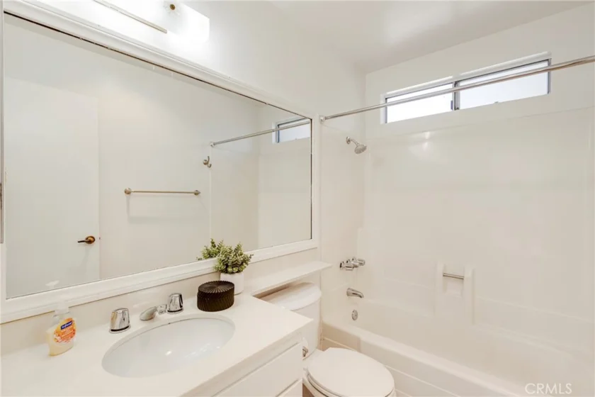 17221 Roscoe Boulevard #2 photo 21