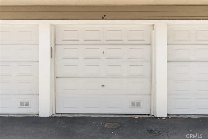 18 Laurel photo 12