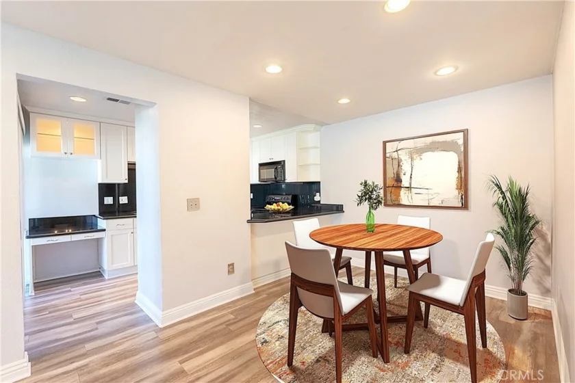 18502 Mayall #B photo 9