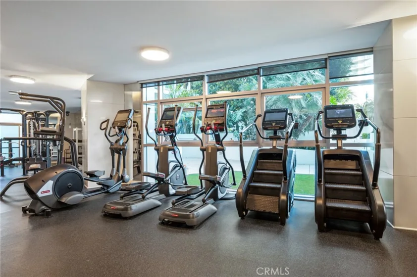 13700 Marina Pointe #611 photo 37