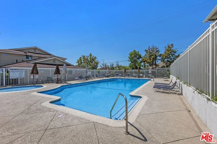 4528 Bates Drive photo 28