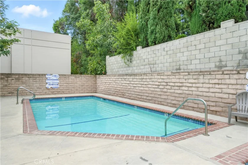 14937 Sherman Way #7 photo 33
