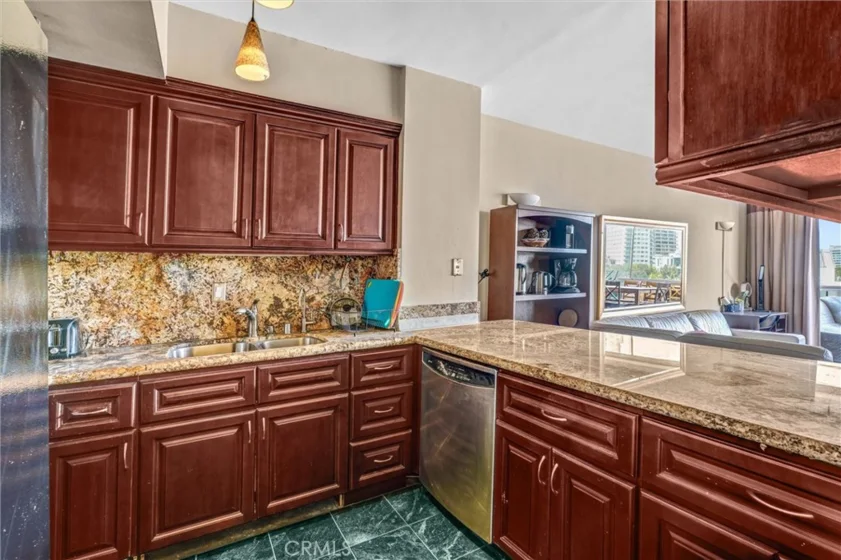 969 Hilgard Avenue #706 photo 6