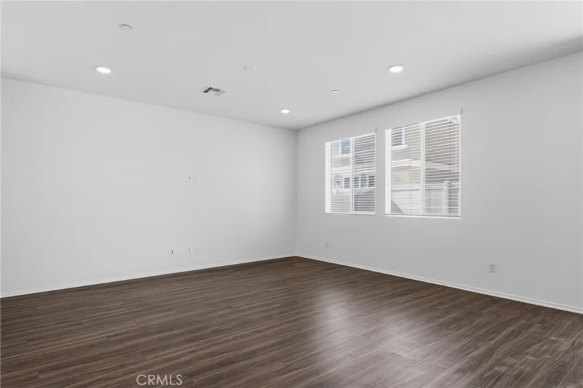 24914 Gossamer Court photo 5