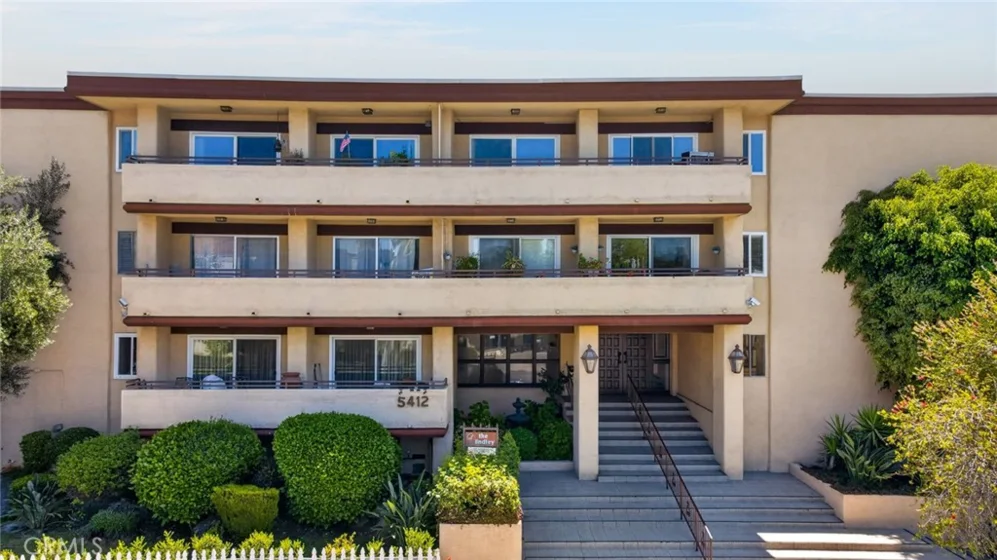 5412 Lindley Avenue #322 photo 49