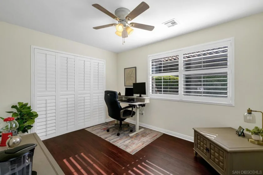 1352 Palomar photo 16