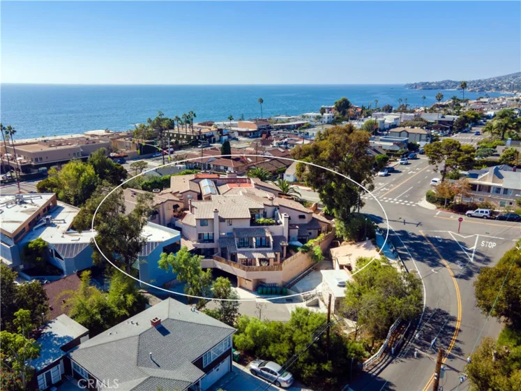 237 Calliope Street photo 2