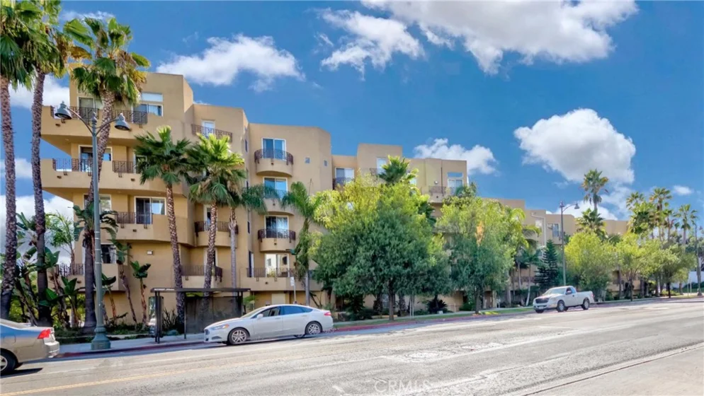 4100 Wilshire Boulevard #101 photo 1