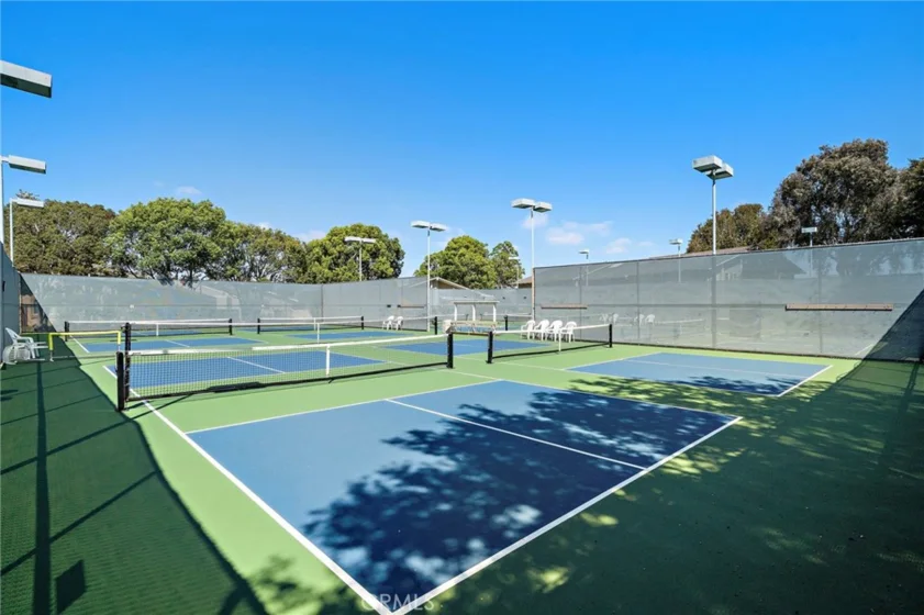 8932 Biscayne Court #1320E photo 33