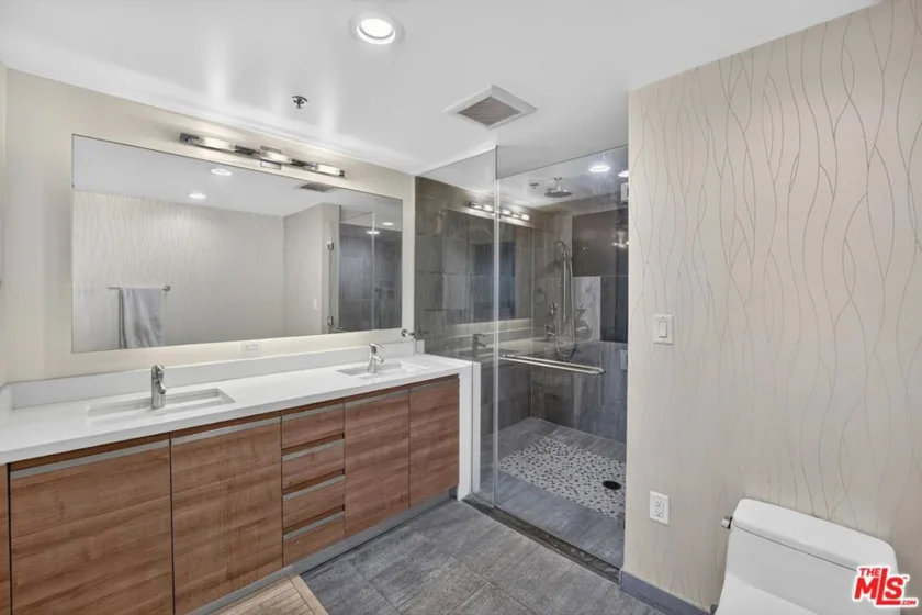 3785 Wilshire Boulevard #1212 photo 10