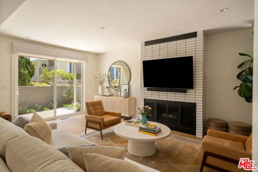 4707 La Villa Marina #J photo 7