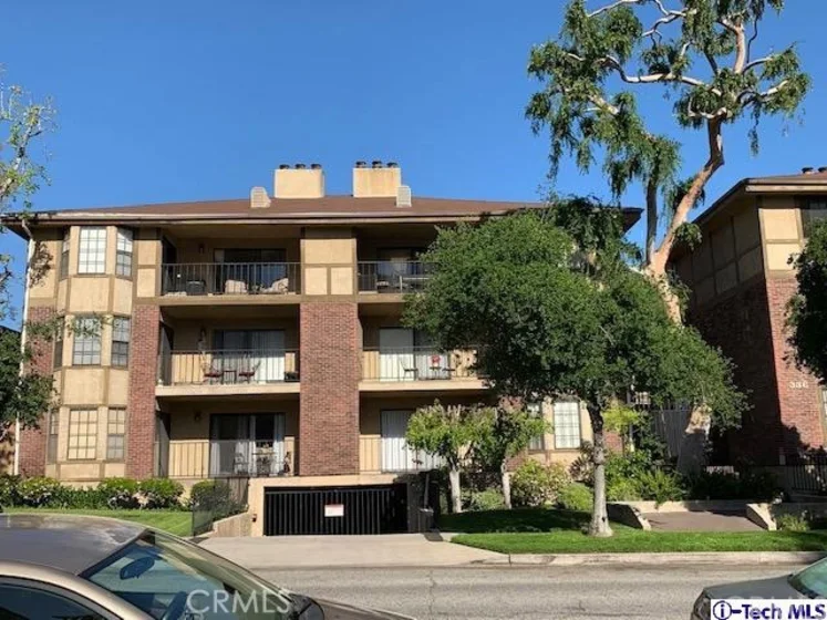 336 N Louise Street #9 photo 1