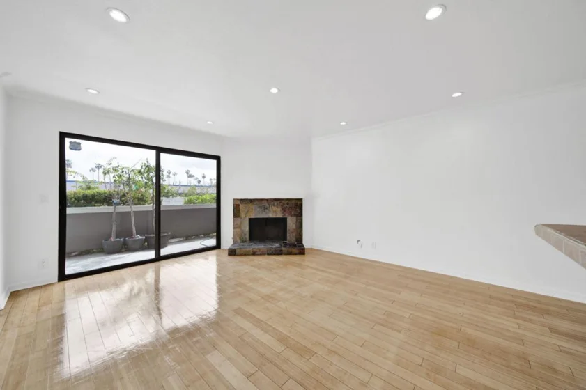 7307 Haskell Avenue #4 photo 2