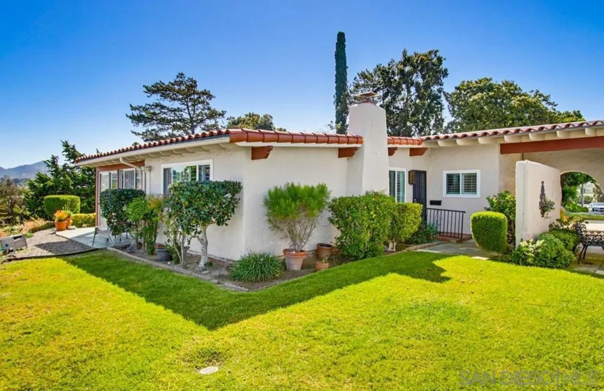 16677 Diaz Drive photo 2