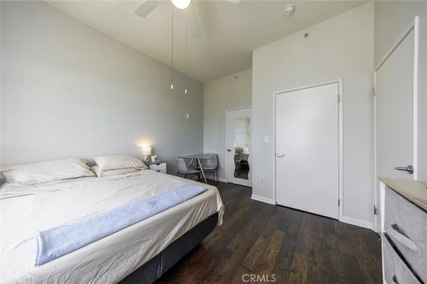 388 E Ocean Boulevard #1415 photo 16