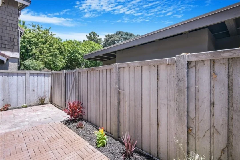 229 Springview photo 29