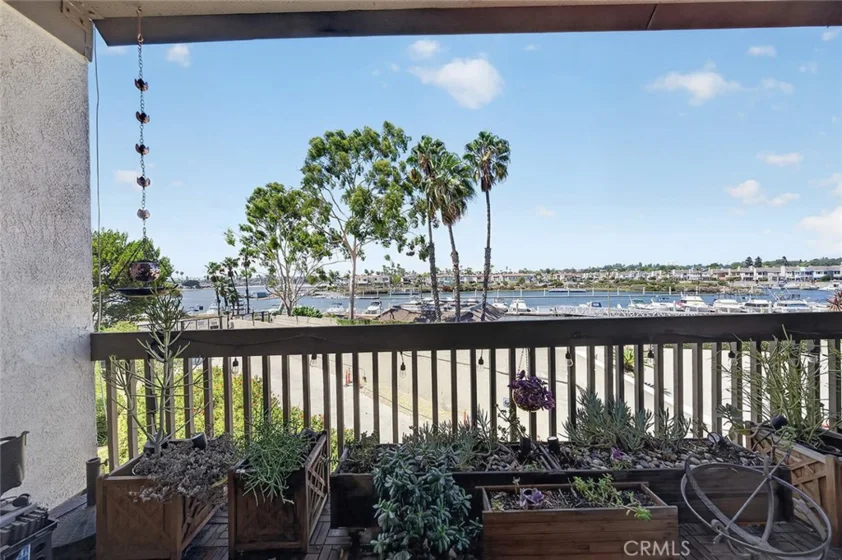 5201 S S Marina Pacifica Drive photo 3