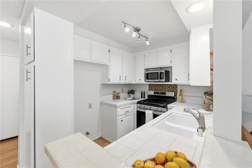 1816 W. Falmouth Avenue ##18 photo 9
