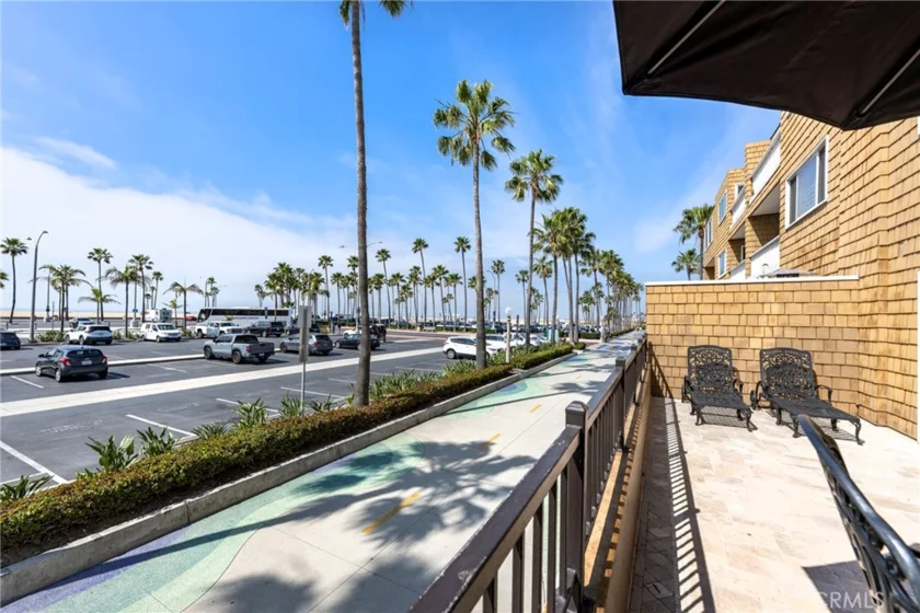 600 E Oceanfront 1d photo 27