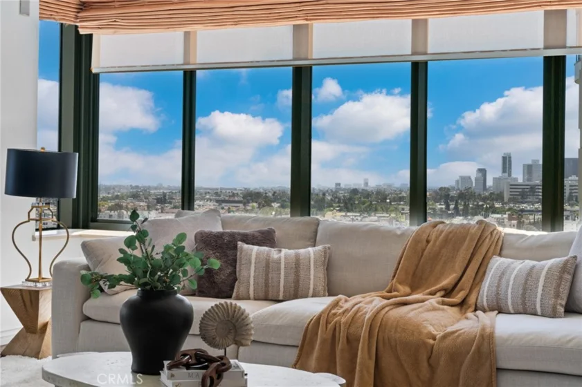 10724 Wilshire Boulevard #1202 photo 1