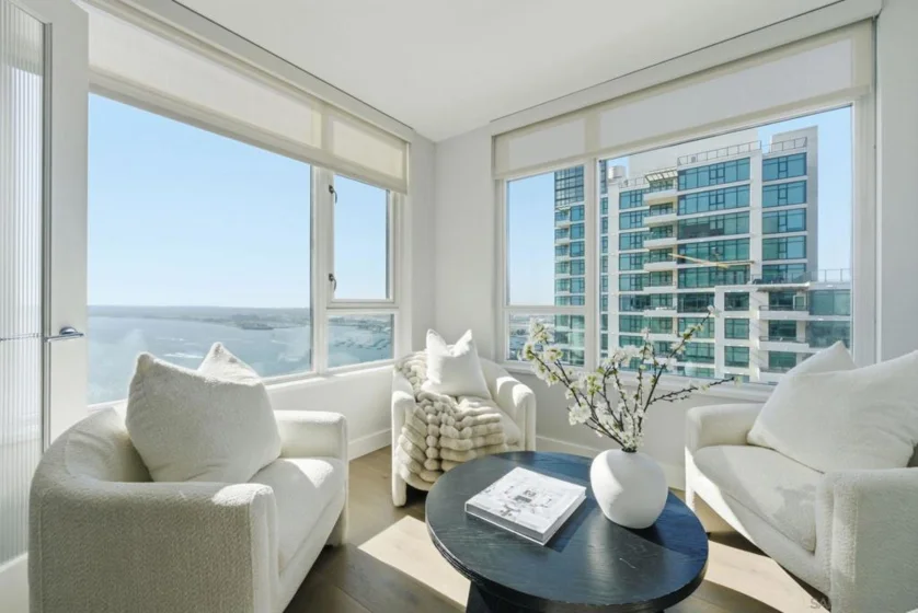 1199 Pacific Highway #3401 photo 32