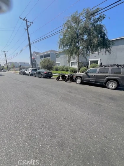 812 Inglewood photo 60