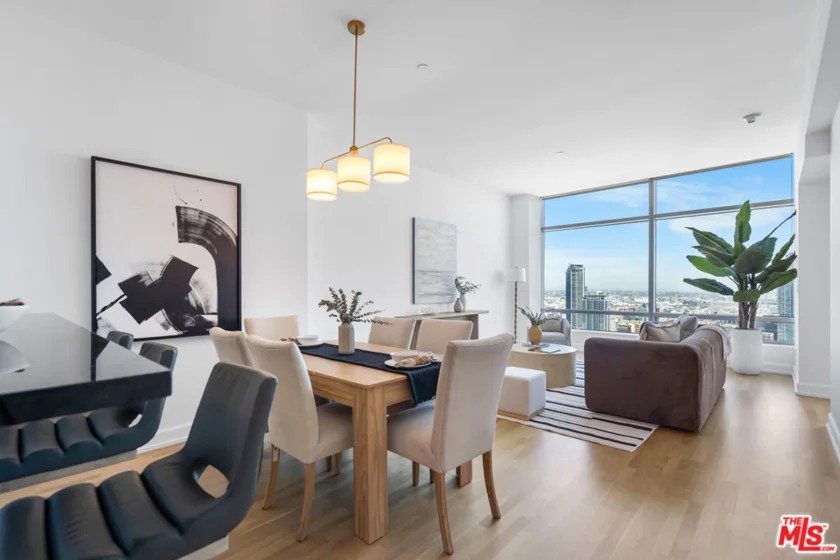 900 W Olympic Boulevard #37E photo 2