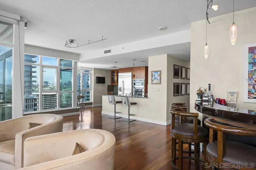 1205 Pacific Hwy #3101 photo 21