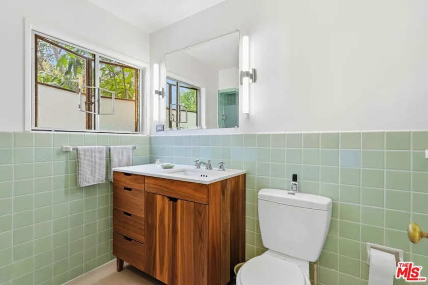 5327 Village photo 19