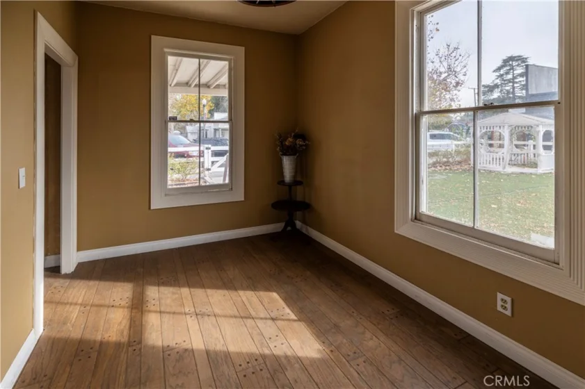24771 Washington Avenue photo 19