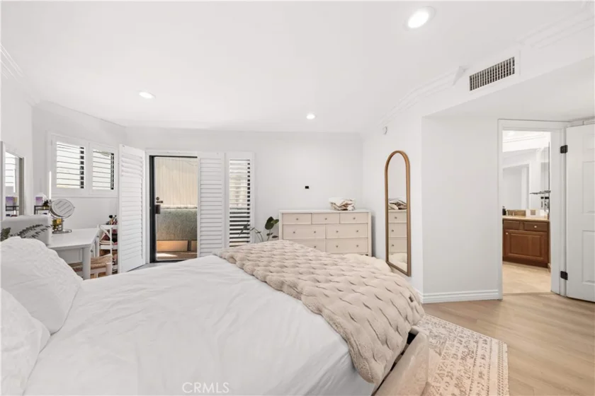 4211 Arch #103 photo 18