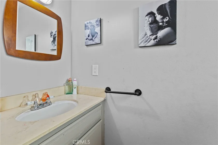 2112 E Vista #20 photo 17