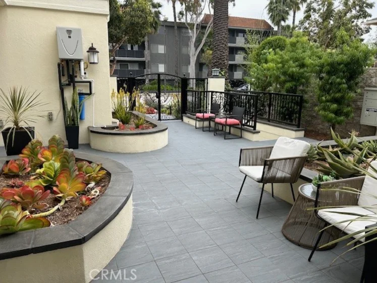 355 E California #3 photo 34
