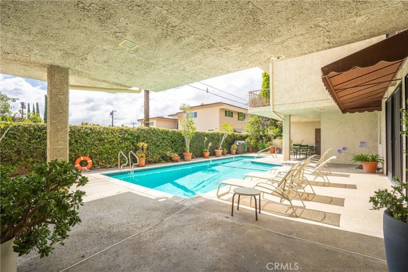 4454 Ventura Canyon #105 photo 30