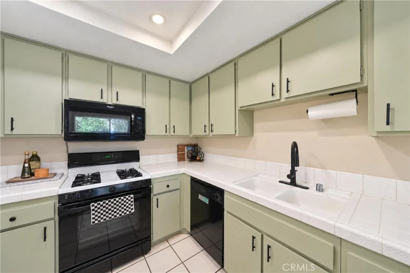 4572 W 5th Street photo 7