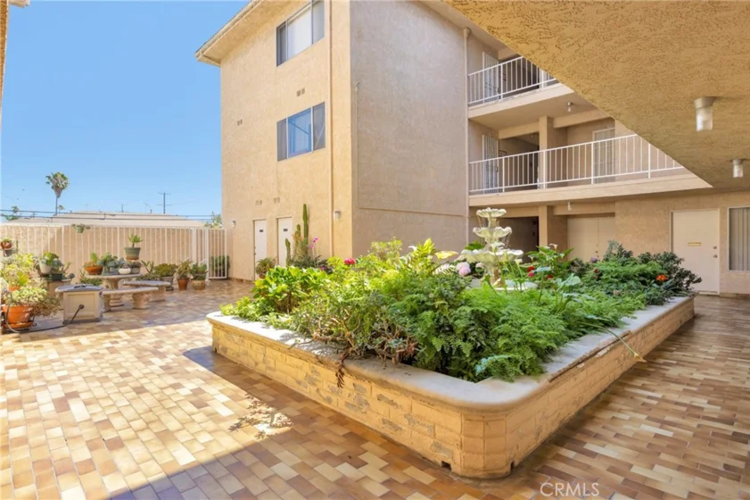1311 S Grand #10 photo 19