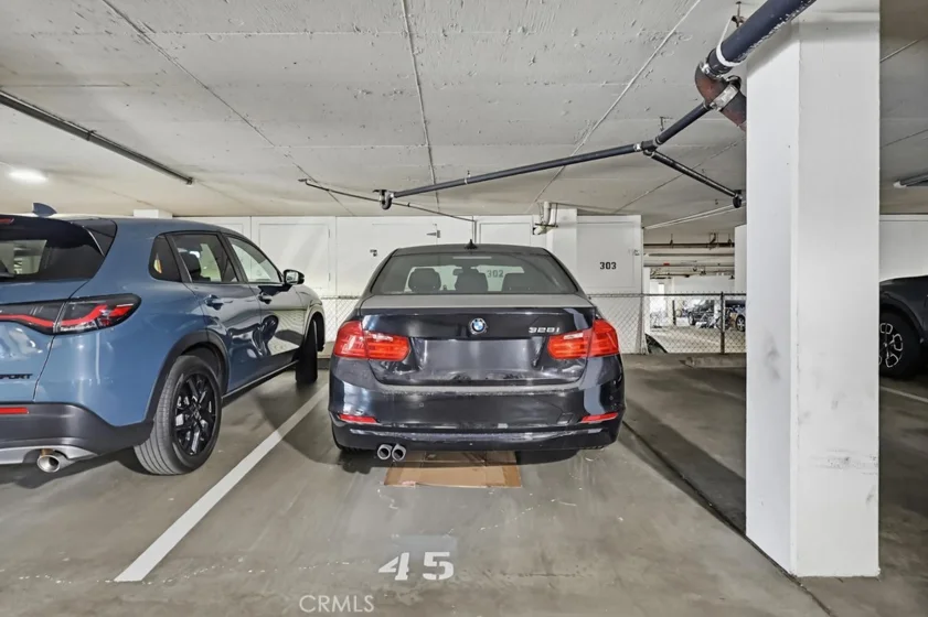 363 Newport Avenue #302 photo 32