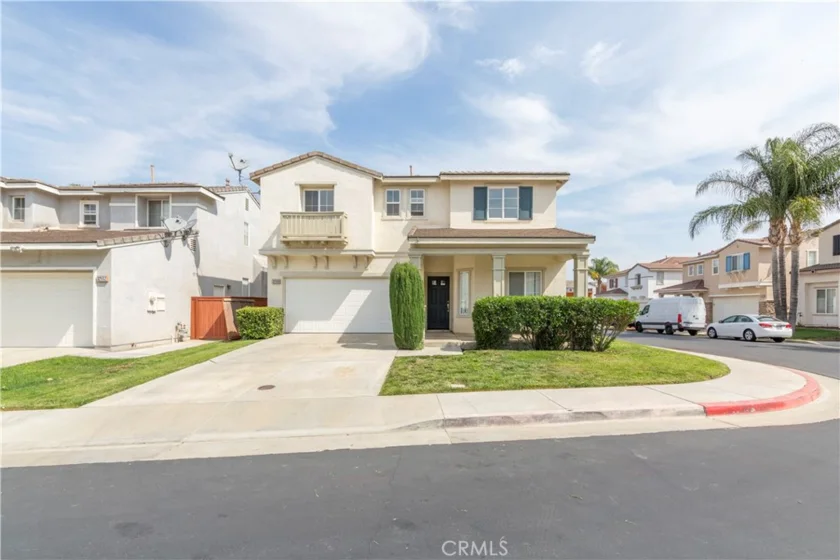 32560 Sunnyvail Circle photo 1