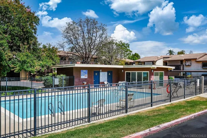 440 Citracado Parkway #5 photo 38
