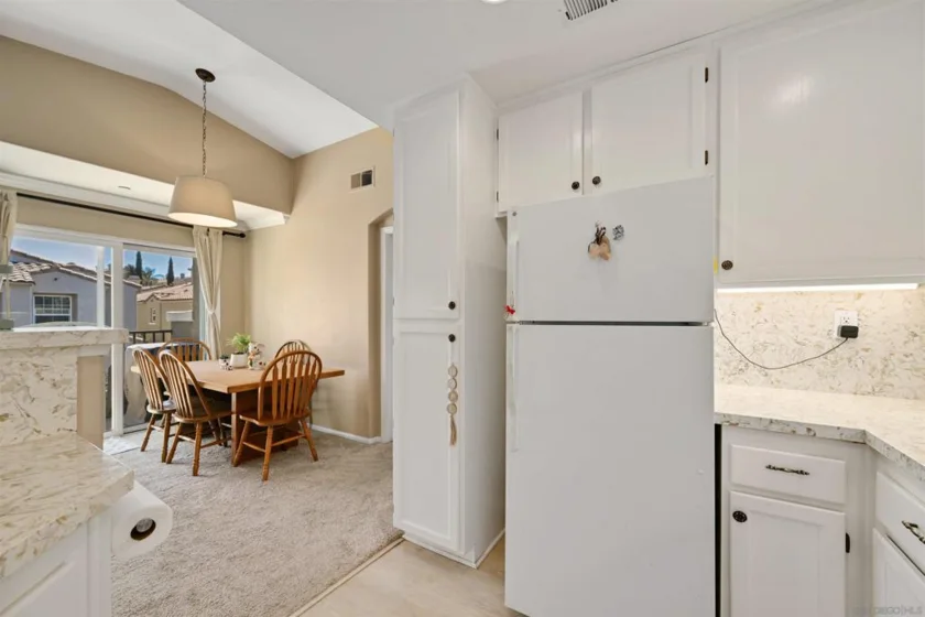 254 Aurora photo 5