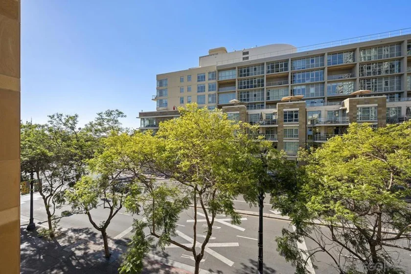 1325 Pacific Highway #313 photo 9
